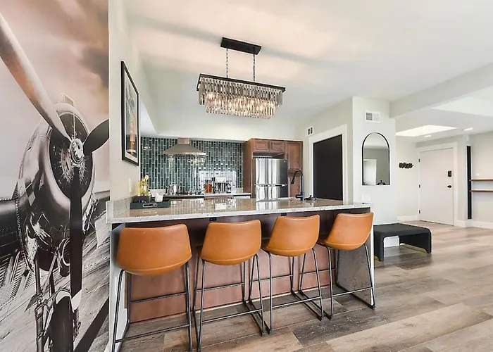 Apartment Hostwise - Grandview Penthouse - Sweeping Views, High End Living Pittsburgh