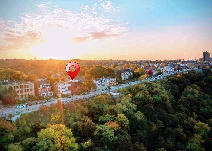 Apartment Hostwise - Grandview Penthouse - Sweeping Views, High End Living Pittsburgh